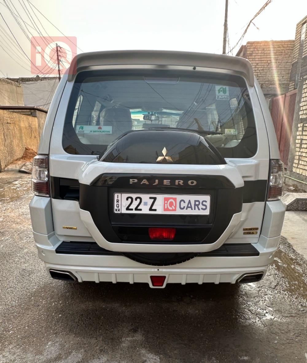 ميتسوبيشي باجيرو